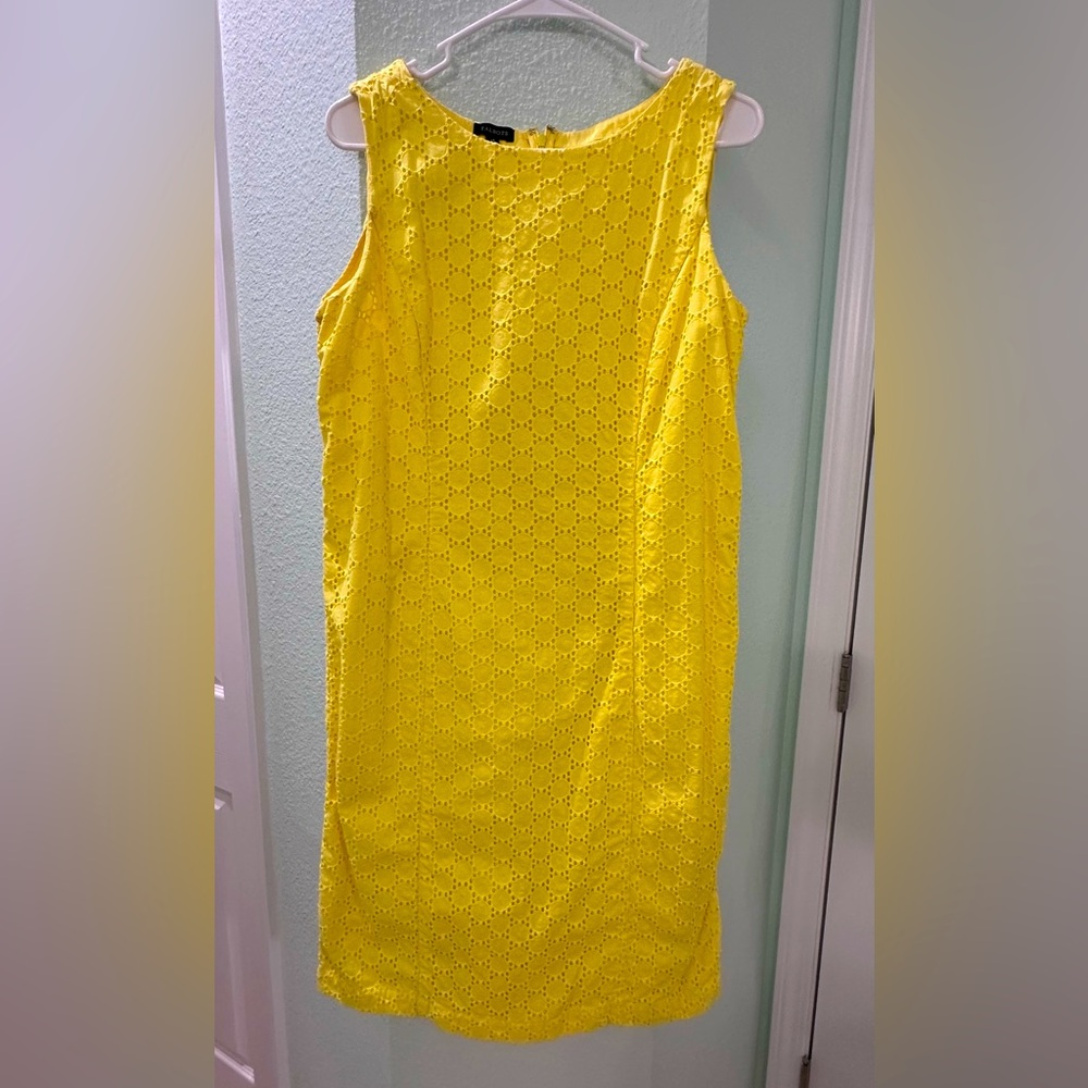 Talbots bright yellow shift dress. Fully lined and comfortable. Size 14. EUC